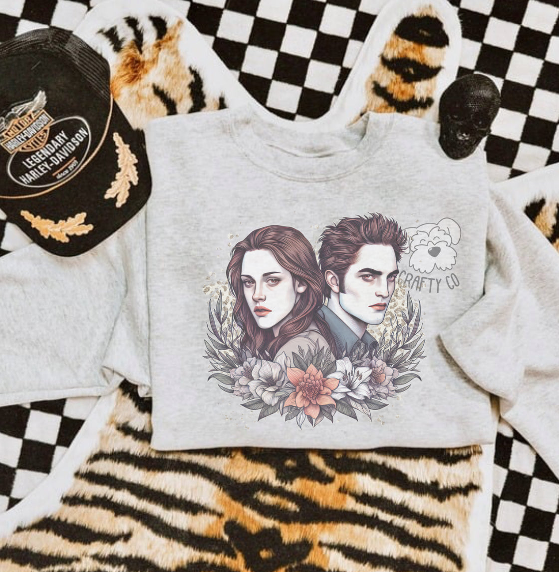 Hoa crewneck