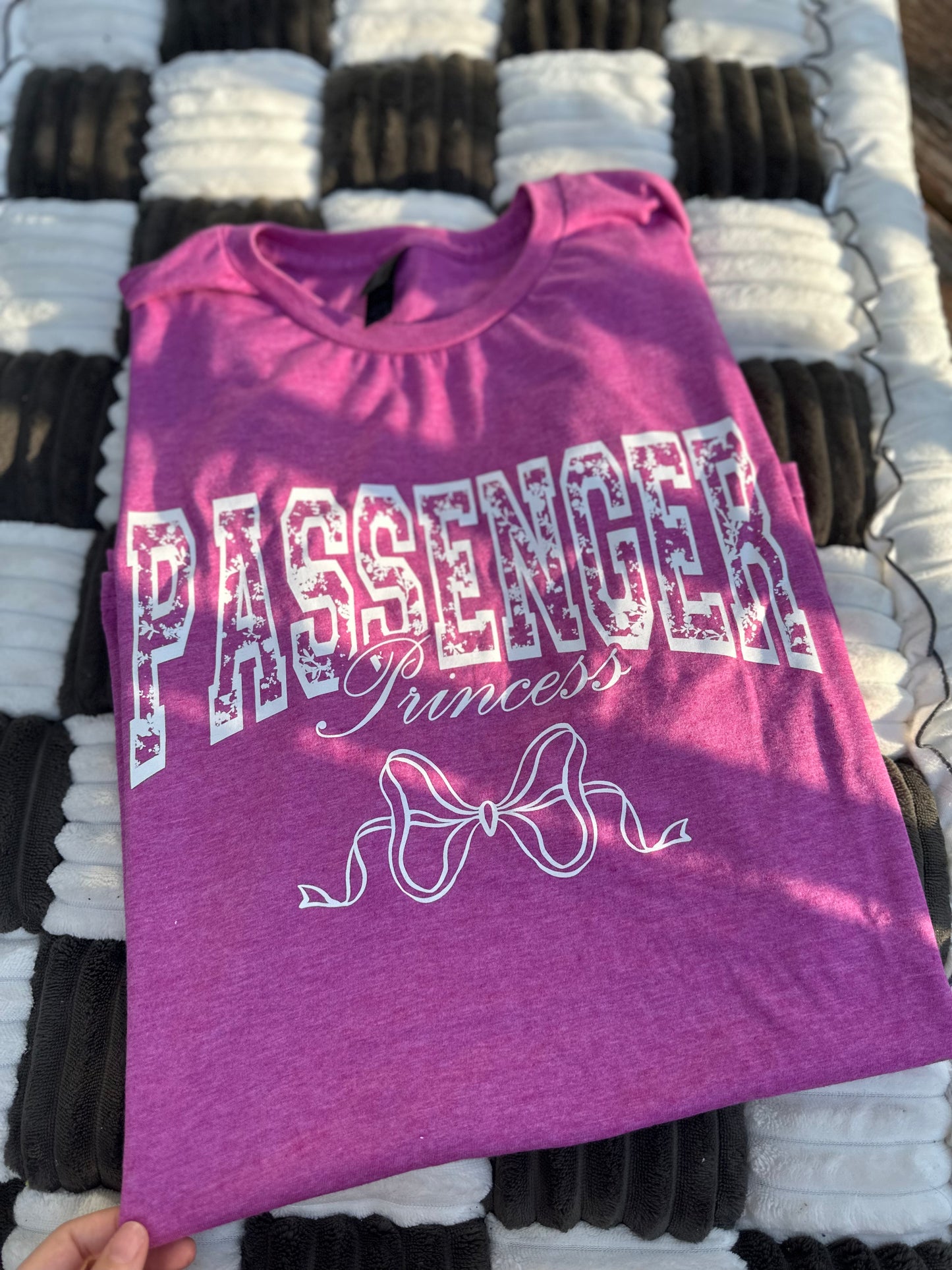 Passenger size XL gildan softstyle brand tee