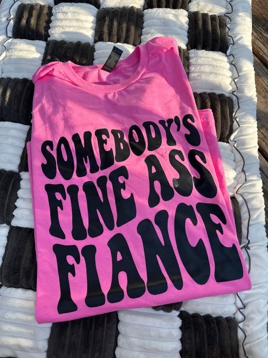 Fiance gildan size 2X brand tee