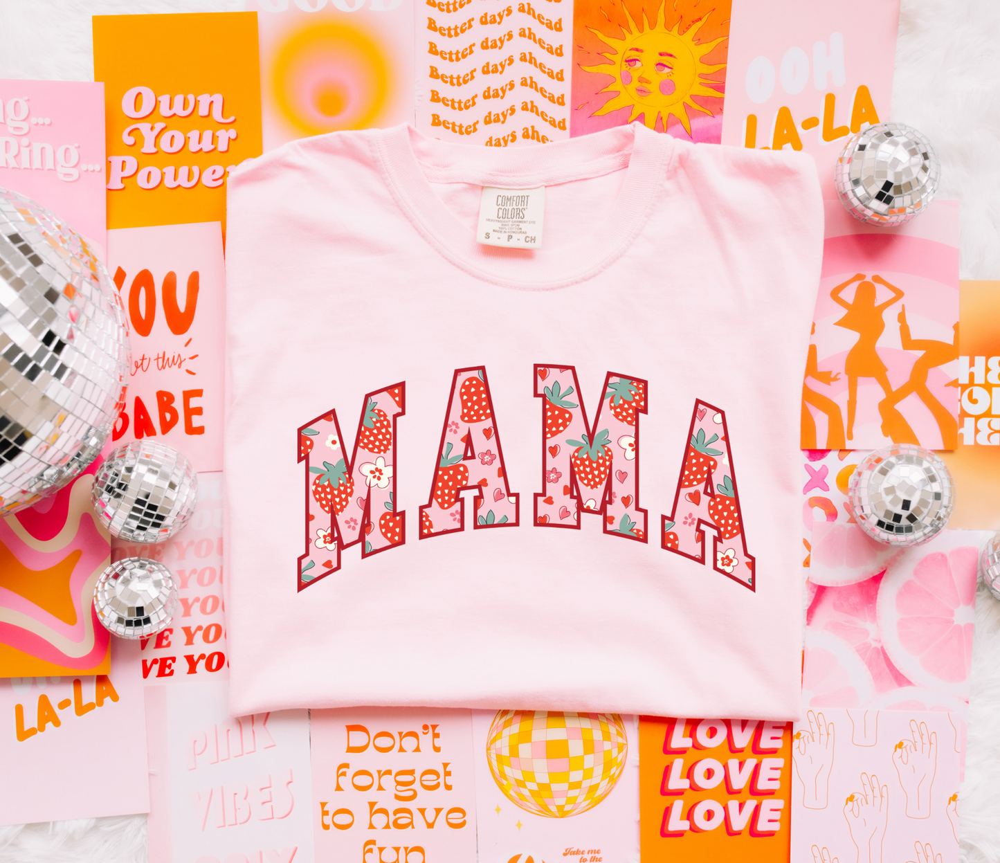 Mama strawberries T-shirt